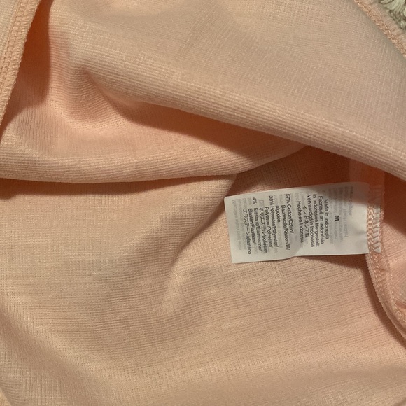 💌 JCREW textured light pink tee - Picture 5 of 5